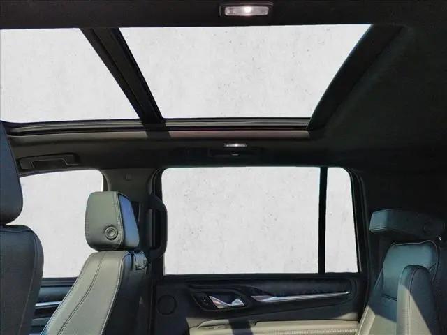 2023 GMC Yukon XL 4WD Denali