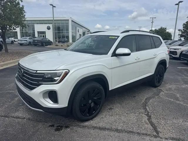 2026 Volkswagen Atlas SE with Technology for sale in Lee's Summit, MO