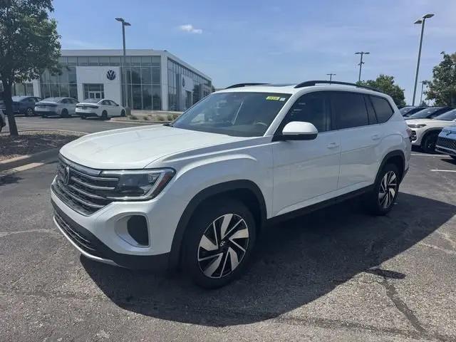2026 Volkswagen Atlas SE with Technology for sale in Lee's Summit, MO