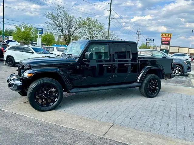 2023 Jeep Gladiator Sport