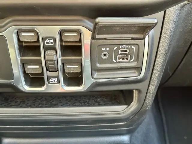 2023 Jeep Gladiator Sport