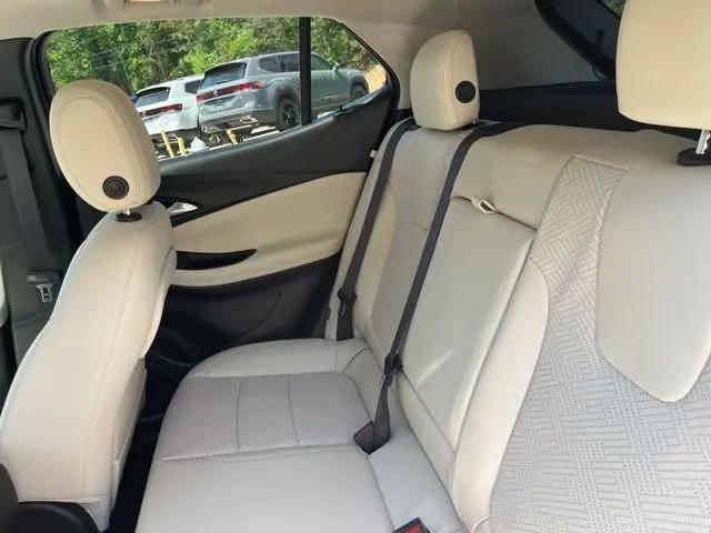 2023 Buick Encore GX Essence FWD
