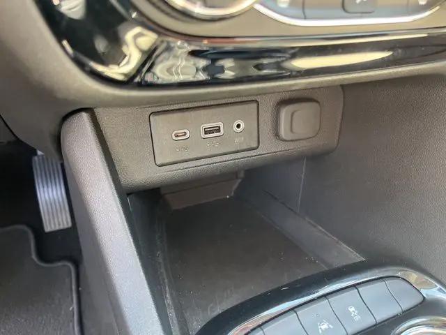 2023 Buick Encore GX Essence FWD