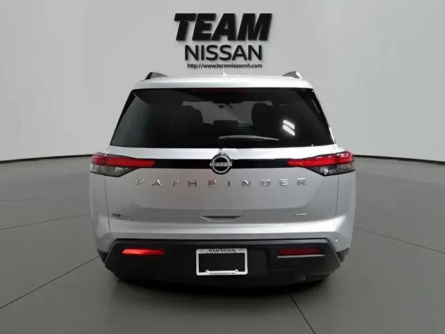 2025 Nissan Pathfinder SV 4WD