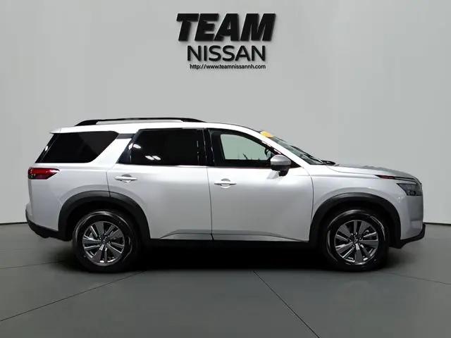 2025 Nissan Pathfinder SV 4WD