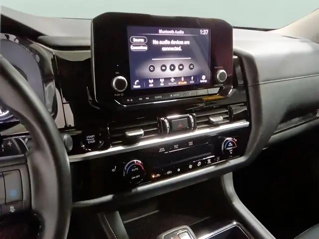 2025 Nissan Pathfinder SV 4WD