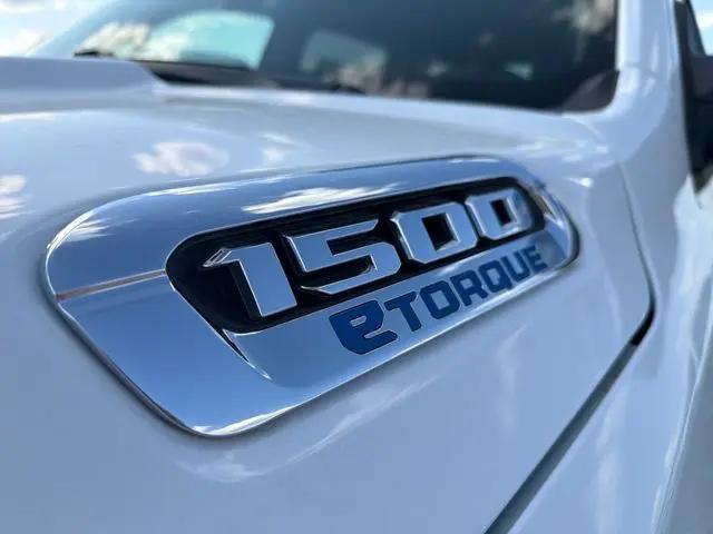 2026 Ram 1500 Laramie Crew Cab 4x4 57 Box