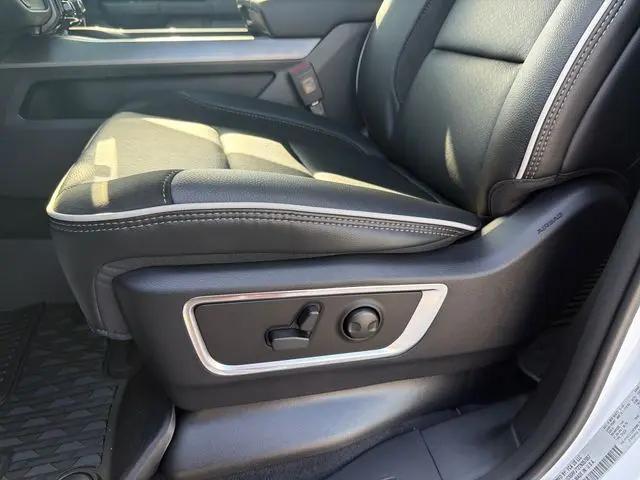 2026 Ram 1500 Laramie Crew Cab 4x4 57 Box