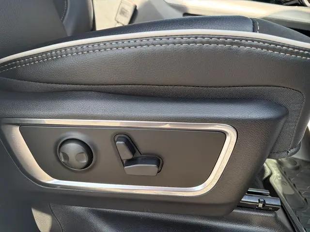 2026 Ram 1500 Laramie Crew Cab 4x4 57 Box