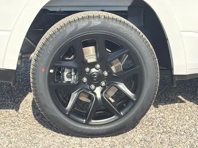 2026 Ram 1500 Laramie Crew Cab 4x4 57 Box