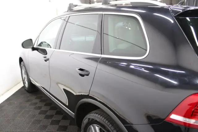 2016 Volkswagen Touareg VR6 Lux