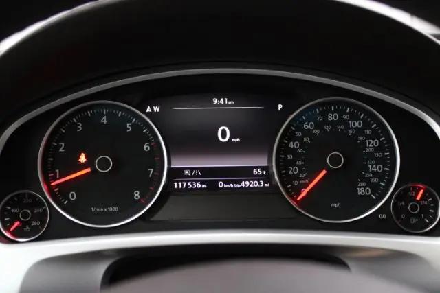 2016 Volkswagen Touareg VR6 Lux