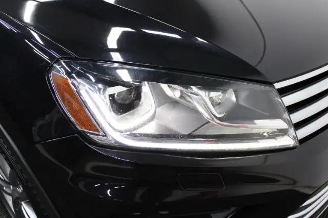 2016 Volkswagen Touareg VR6 Lux