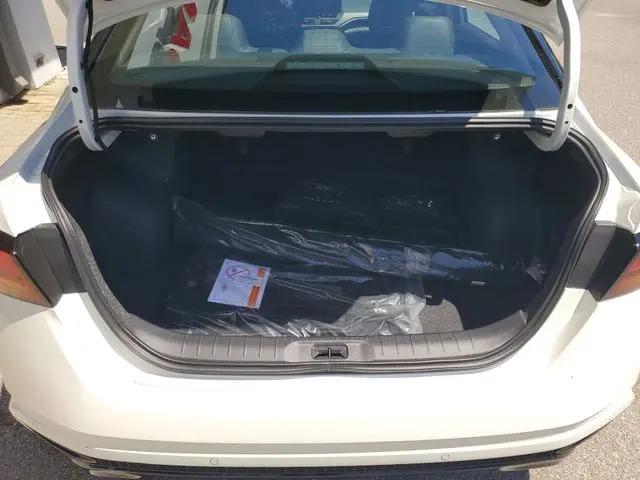 2026 Nissan Altima SR FWD