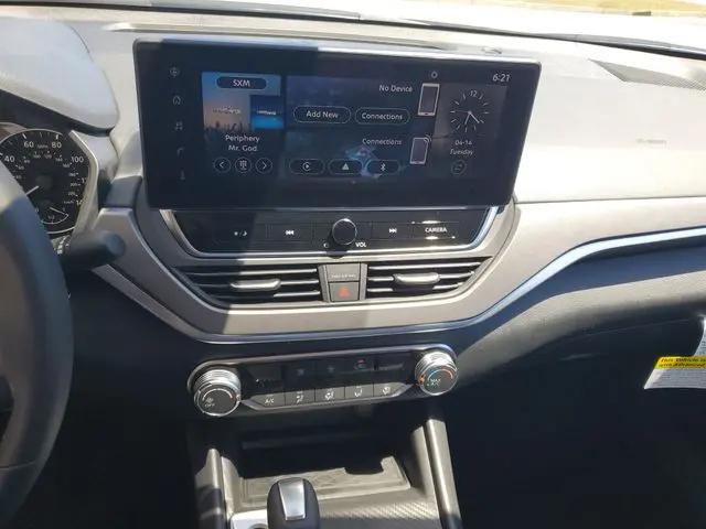 2026 Nissan Altima SR FWD