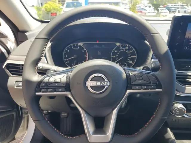 2026 Nissan Altima SR FWD