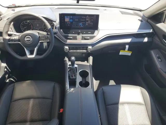 2026 Nissan Altima SR FWD