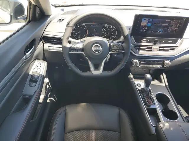 2026 Nissan Altima SR FWD