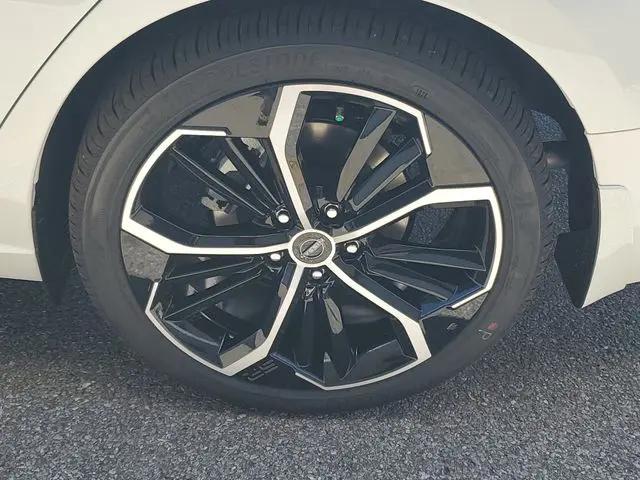 2026 Nissan Altima SR FWD
