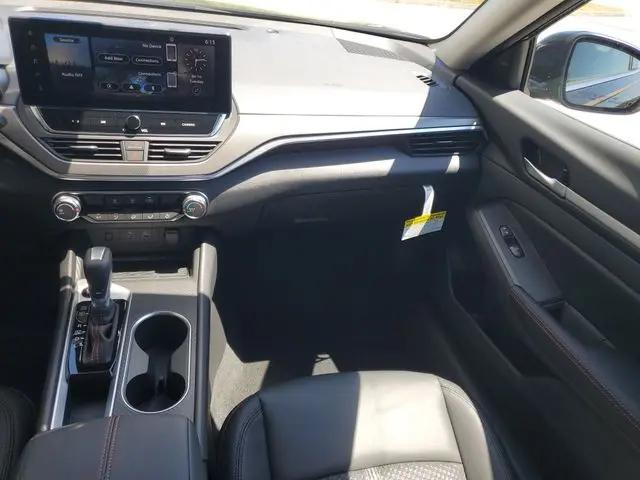 2026 Nissan Altima SR FWD