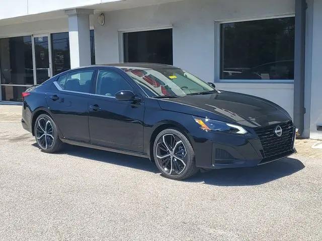 2026 Nissan Altima SR FWD