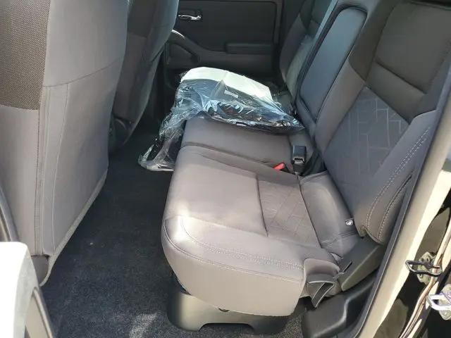 2026 Nissan Frontier Crew Cab SV 4x2