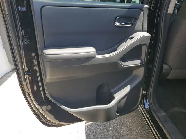2026 Nissan Frontier Crew Cab SV 4x2