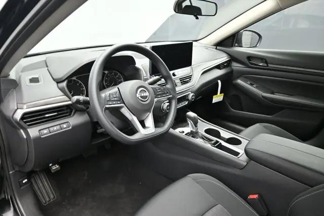 2026 Nissan Altima SV FWD