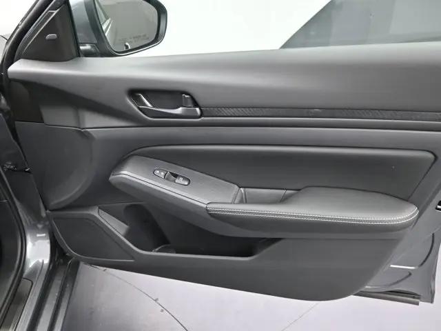 2026 Nissan Altima SV FWD