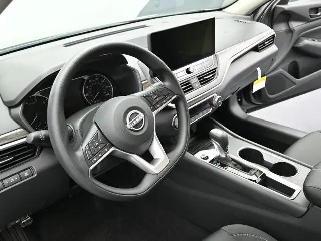 2026 Nissan Altima SV FWD