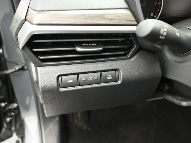 2026 Nissan Altima SV FWD