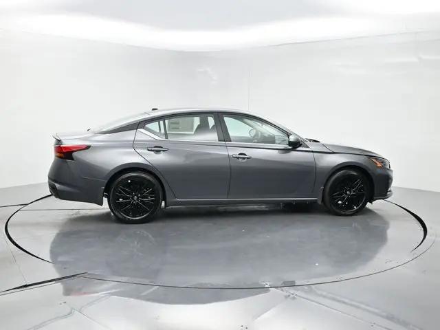 2026 Nissan Altima SV FWD