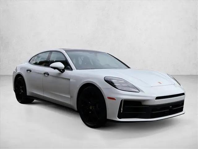 2025 Porsche Panamera 4