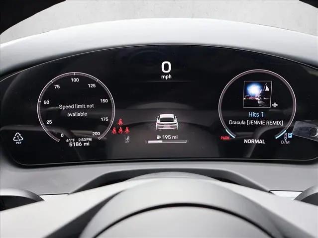 2025 Porsche Panamera 4