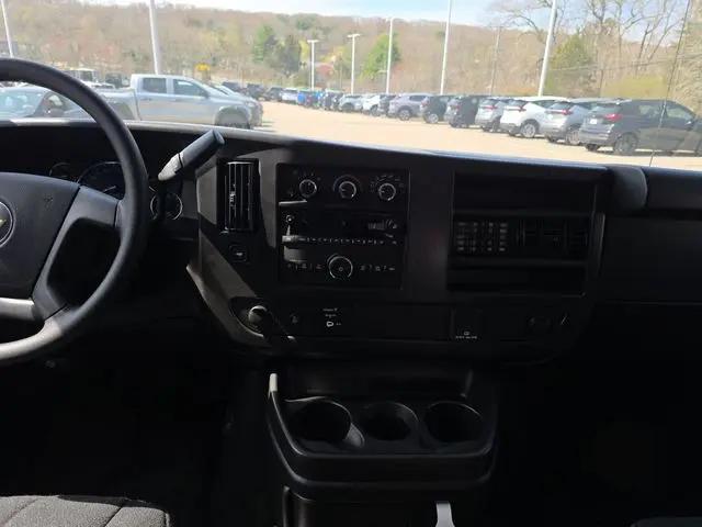 2026 Chevrolet Express Cargo Van 2500 Regular Wheelbase, WT, RWD