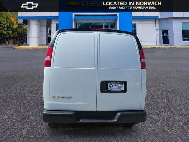 2026 Chevrolet Express Cargo Van 2500 Regular Wheelbase, WT, RWD