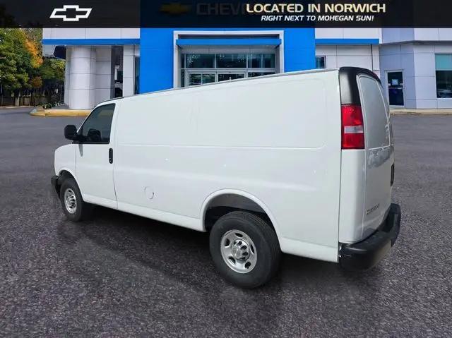 2026 Chevrolet Express Cargo Van 2500 Regular Wheelbase, WT, RWD