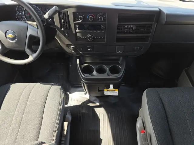 2026 Chevrolet Express Cargo Van 2500 Regular Wheelbase, WT, RWD
