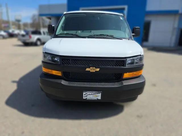 2026 Chevrolet Express Cargo Van 2500 Regular Wheelbase, WT, RWD