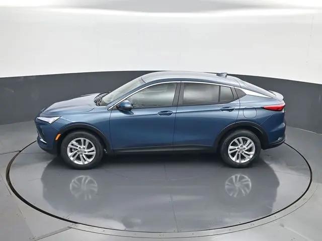 2026 Buick NV Preferred FWD