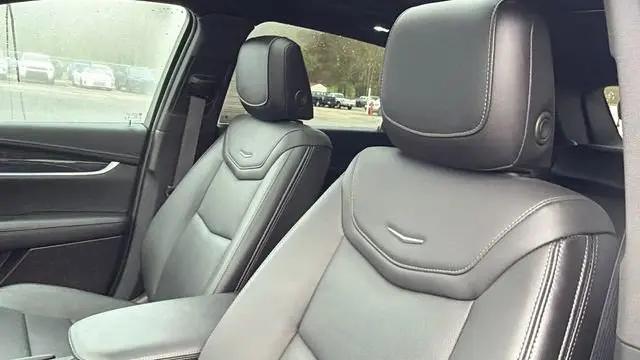 2022 Cadillac XT5 AWD Premium Luxury