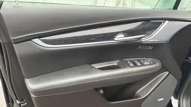 2022 Cadillac XT5 AWD Premium Luxury