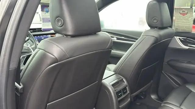2022 Cadillac XT5 AWD Premium Luxury