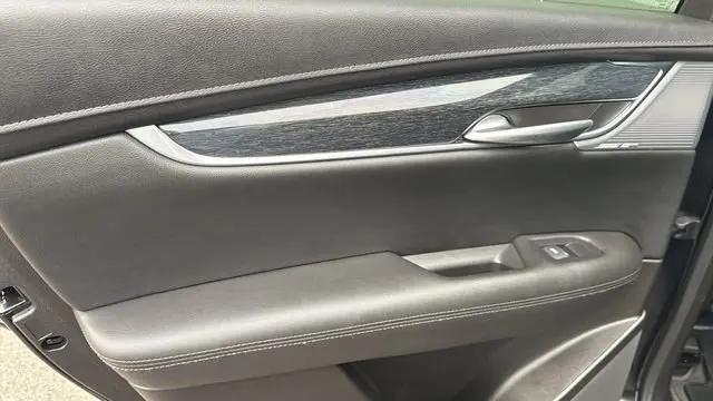 2022 Cadillac XT5 AWD Premium Luxury