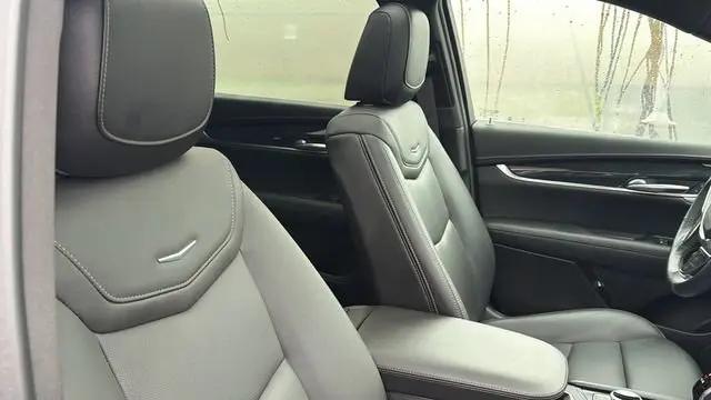 2022 Cadillac XT5 AWD Premium Luxury