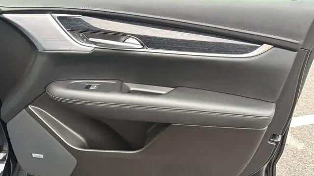 2022 Cadillac XT5 AWD Premium Luxury