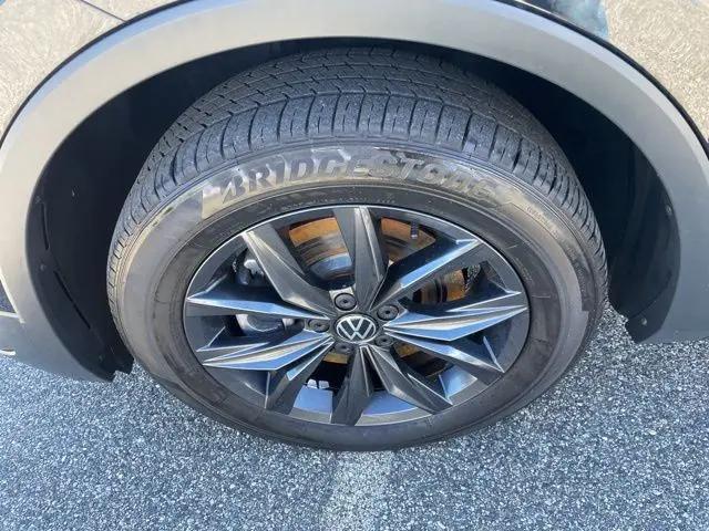 2023 Volkswagen Tiguan 2.0T SE