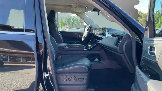 2025 INFINITI QX80 SENSORY AWD
