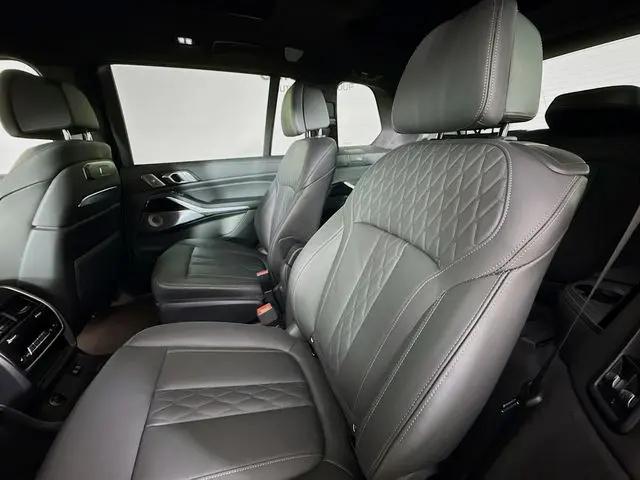 2023 BMW xB ALPINA XB7