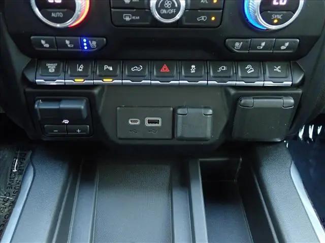 2022 GMC Sierra 3500HD 4WD Crew Cab Standard Bed Denali